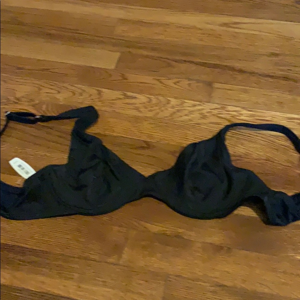 Black bikini top with underwire